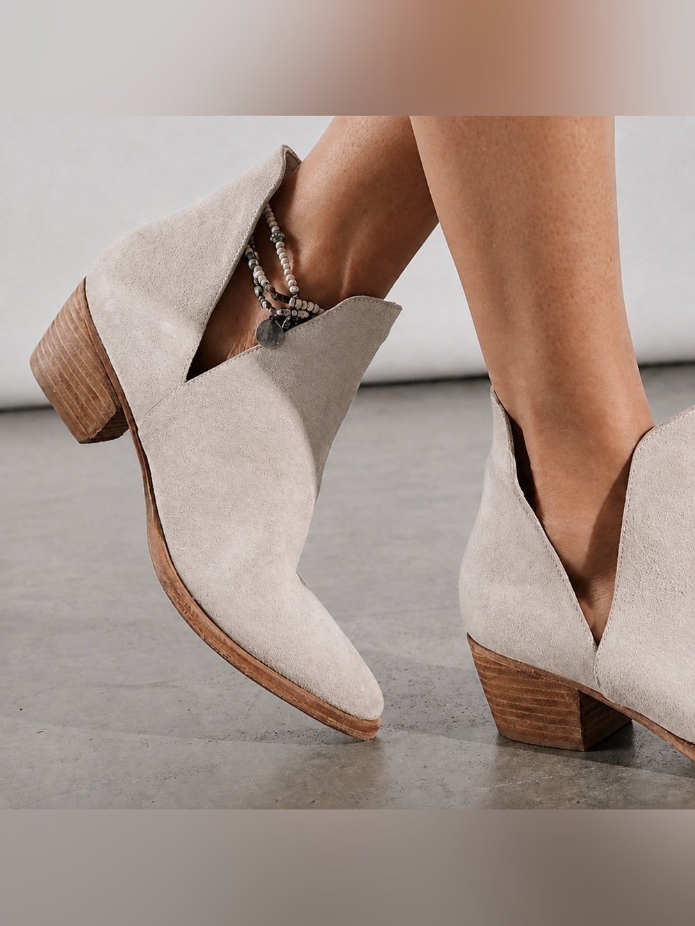 Free People Charm Double V Suede Ankle Boots Size 9 $158